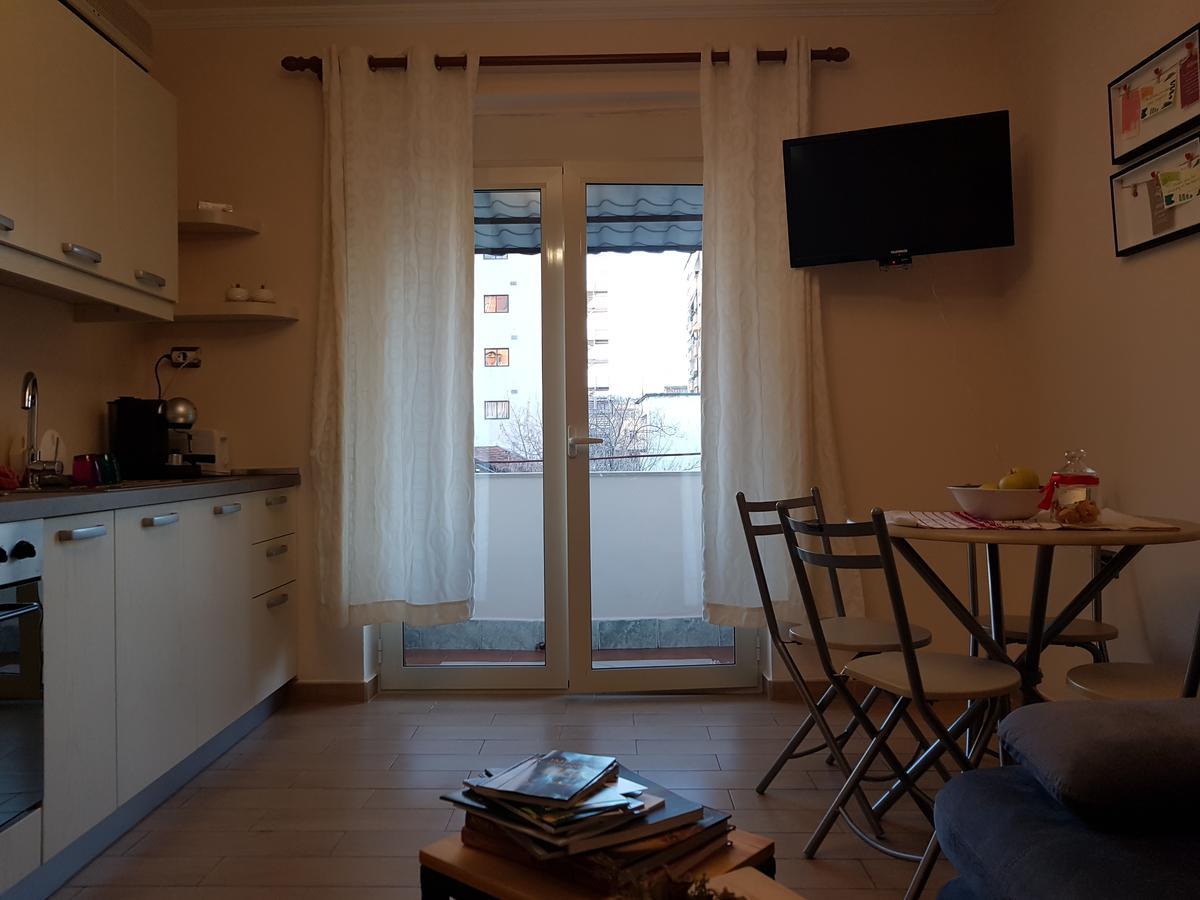 Hidden Gem Tirana Apartment Luaran gambar
