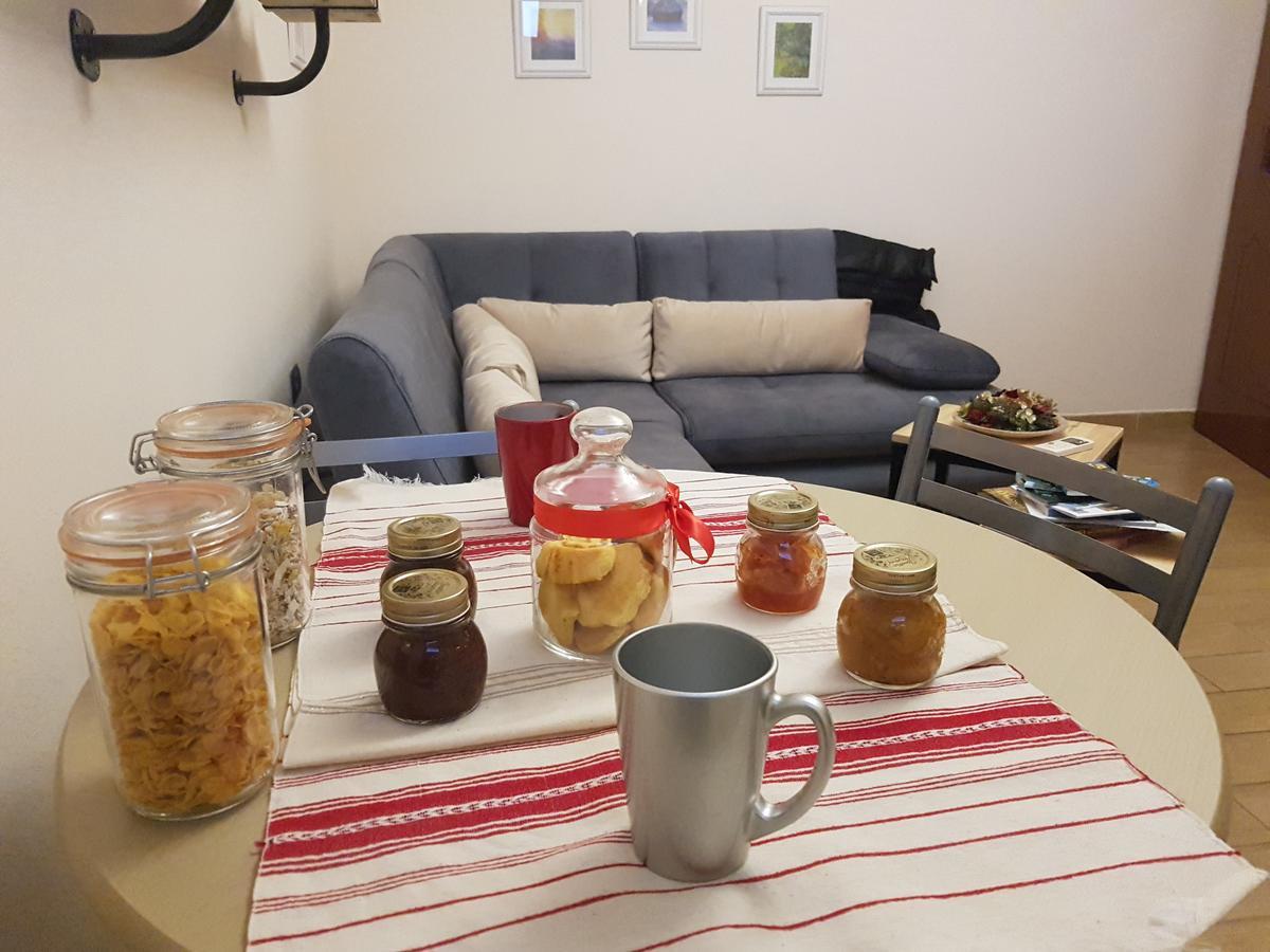 Hidden Gem Tirana Apartment Luaran gambar